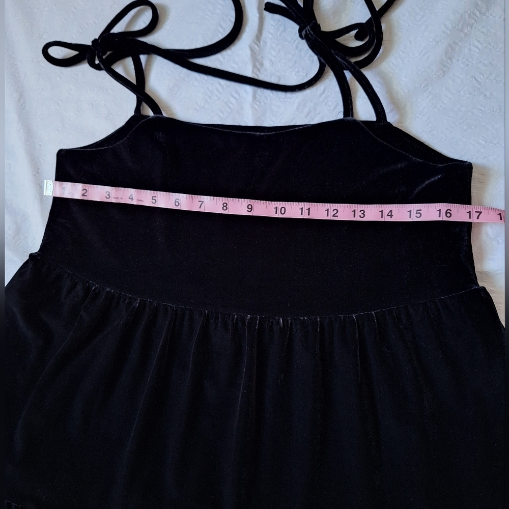 ZAIKAMOYA Black Spaghetti Strap Sleeveless Velvet Maxi Dress - Picture 5 of 7
